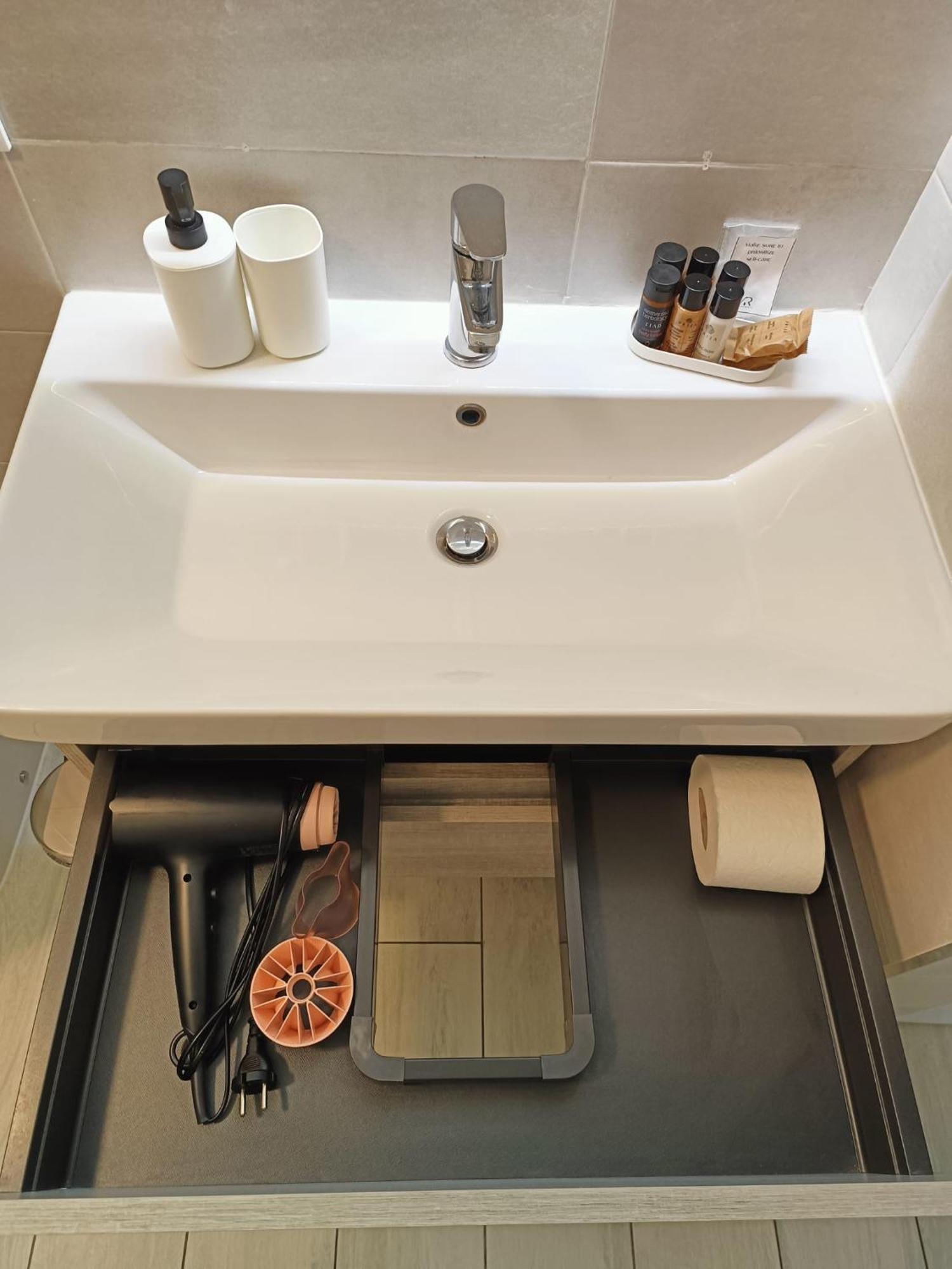 Yr Apartments Milan - Bocconi Bagian luar foto